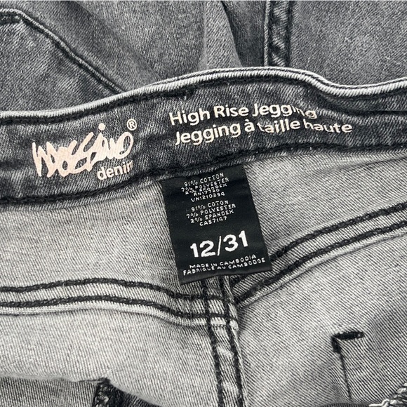 Mossimo Supply Co Black High Rise Distressed Jeggings Size 12 (31) Women’s - Picture 2 of 4